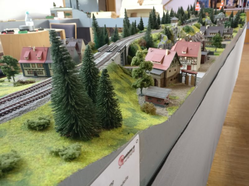 Modul Blockstelle auf der Modulanlage der Rhein-Main-Gruppe der N-Modulbahner auf der Inspiration Modellbau 2017 in Nieder-Olm in der Ludwig-Eckes-Halle.