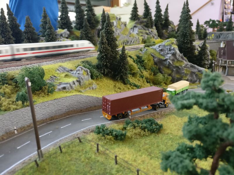 Modul Blockstelle auf der Modulanlage der Rhein-Main-Gruppe der N-Modulbahner auf der Inspiration Modellbau 2017 in Nieder-Olm in der Ludwig-Eckes-Halle.