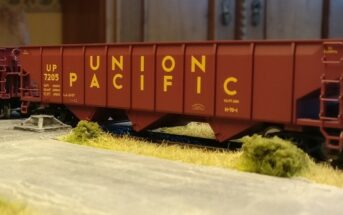 Märklin 45800 Hopper Car Set: vier Union Pacific Hopper Cars mit Kohleladung