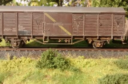 Märklin 4831 Postbeiwagen Gbss-vx der ÖBB, Betriebsnummer 42 81 173 9 810-0