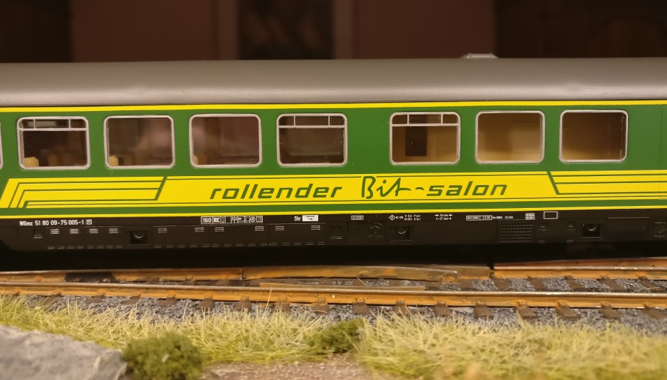 Foto des Roco 45238 Personenwagen "Rollender Bit-Salon" (Sondermodell)