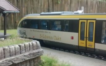 Es kommt wieder Leben in die Elsavatalbahn: Der Piko 52288 Dieseltriebwagen "Desiro" BR 642 DB Regio Westfrankenbahn steht in Heimbuchenthal!