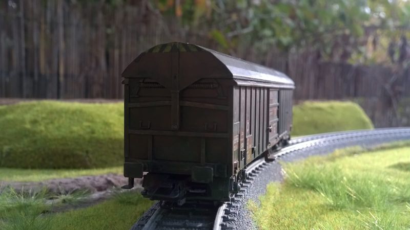 Märklin 44600 Schwenkdachwagen Taems 890 der DB AG mit der Betriebsnummer 31 80 085 1 306-7, Aufschrift Tonerde / Argille