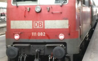 Baureihe 111 082 im Hbf Stuttgart am 01.01.2019