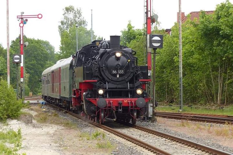 Die Dampflokomotive der Baureihe BR 86 333 (BR 86 1333-1) am 26.05.2019 im Bahnhof Soltau (Han) an der Heidebahn.