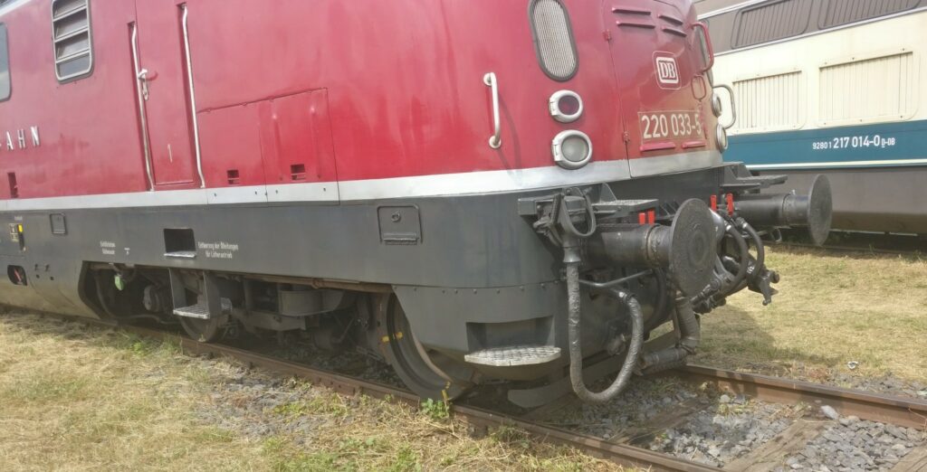 Diesellok Baureihe 220 033-5 auf dem Sommerfest der Bahn in Koblenz