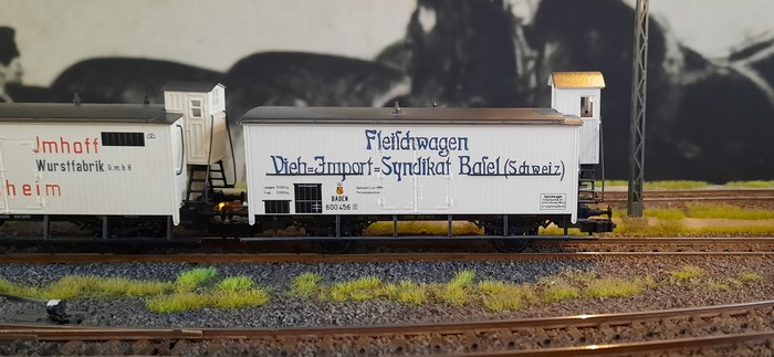 Güterwagen "Fleischwagen Vieh-Import-Syndikat Basel" aus dem Set Märklin 48922  "Fleischtransport"