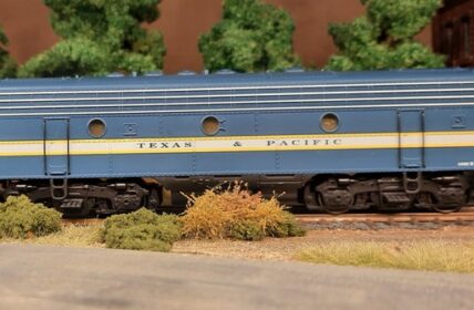 Märklin 4081 B-Unit EMD F7 "Texas & Pacific": von der Erfüllung einer Sehnsucht