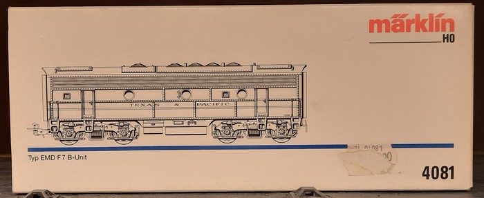 Hier ist sie: meine Märklin 4081 B-Unit EMD F7 "Texas & Pacific". In der OVP natürlich.