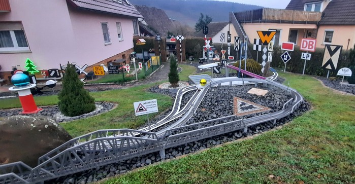 Fotos aus 97717 Aura an der Saale, von der Gartenbahn in Franken