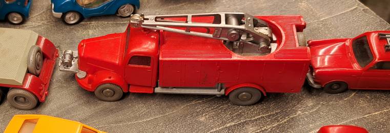 Diesen MB L3500 Feuerwehr Rüstwagen mit Kran GK 623/2 hatte ich in meiner Jugend auch im Fuhrpark.