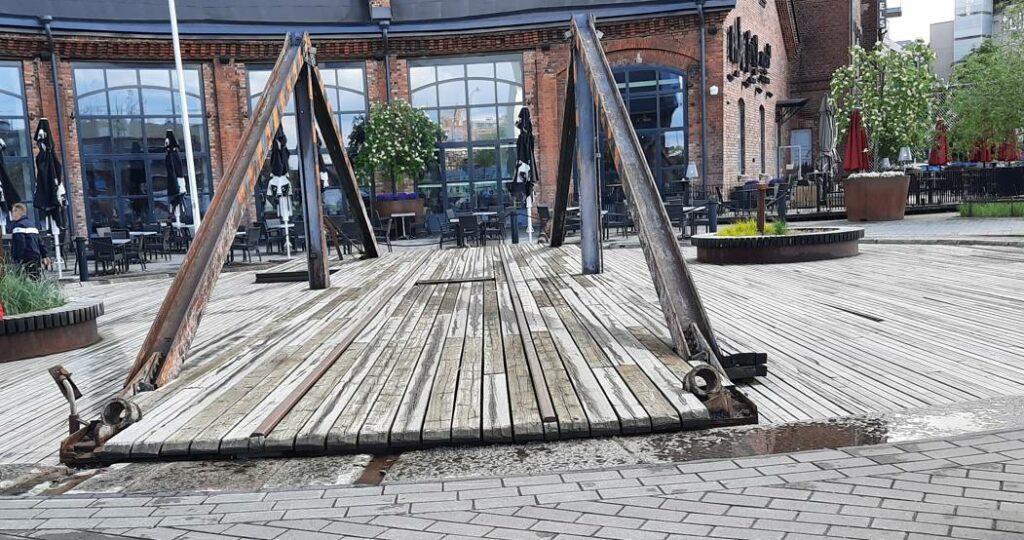 Ein letzter Blick über die Drehbrücke des Bw Tampere.