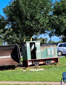 Feldbahn-Lokomotive Diema FNr. 2589/1963, Typ DS30 am Hafen in Fedderwardersiel
