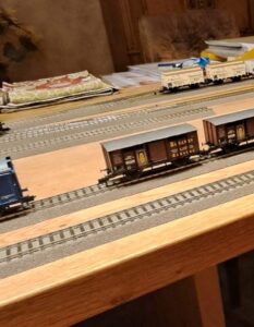 Längere Gleise für Bahnsteig und Güterbahnhof