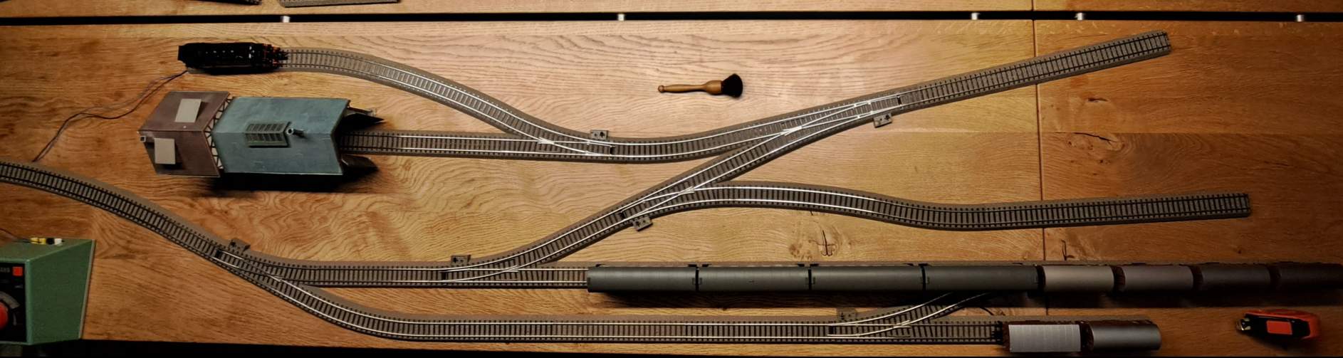 Der Gleisplan des Endbahnhofs an eingleisiger Nebenstrecke mit C-Gleis.